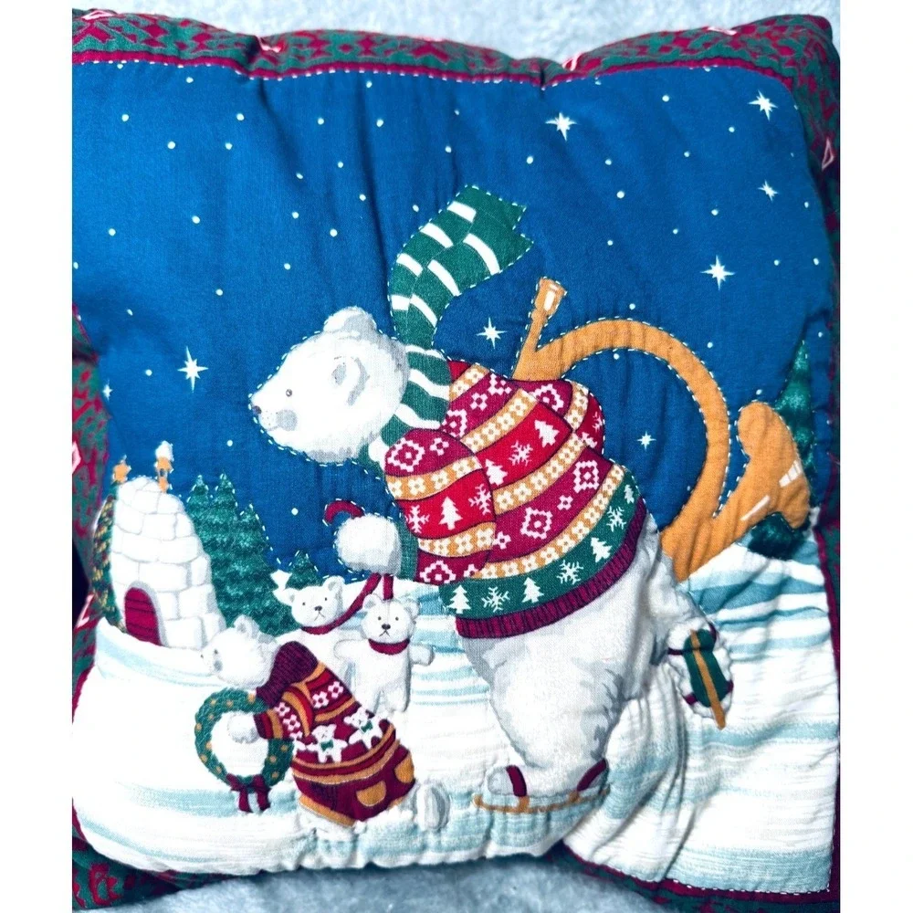 Polar Bear Christmas Vintage Throw Pillows Set of 2‎ Quilted Reversible 12x12